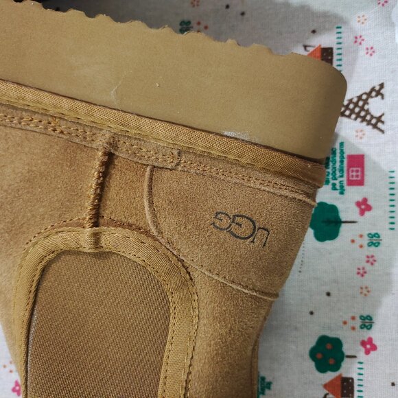 UGG Neumel Platform Chelsea Brown Boots - Picture 7 of 9